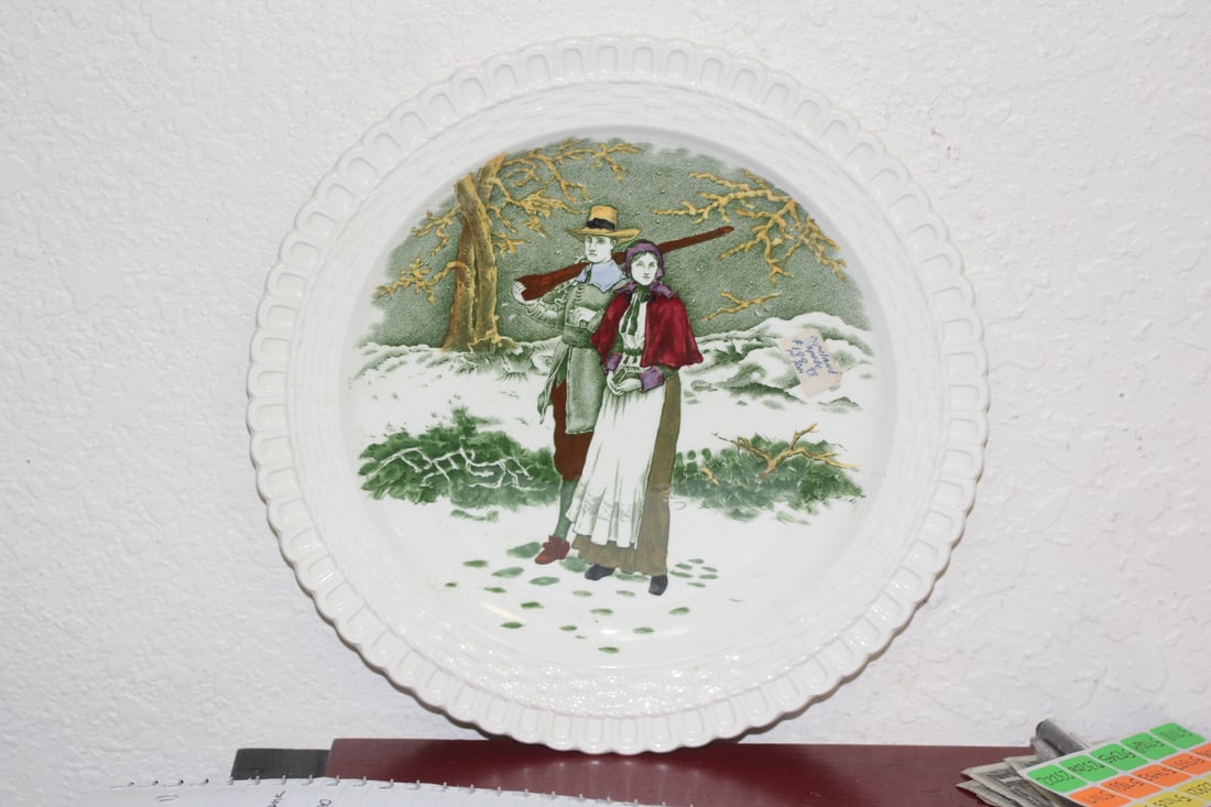 Rare Copeland Spode Plate: Hunter scene - 8 1/2" in diameter