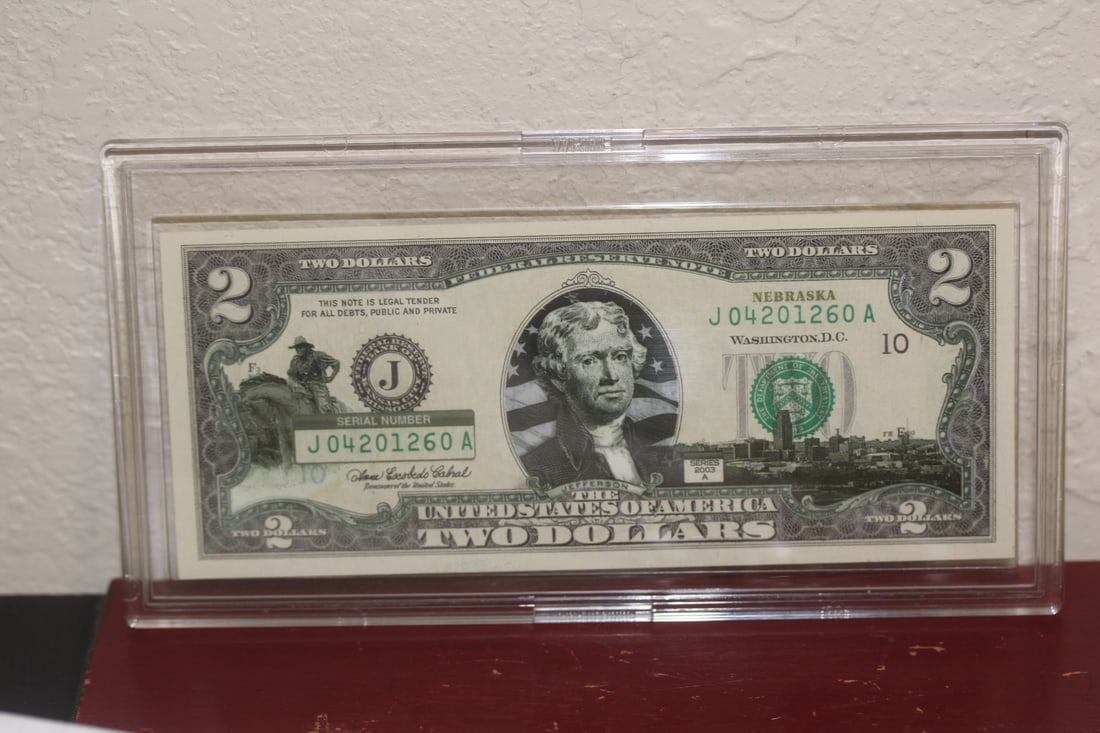 Bicentennial $2.00 Note: inside a lucite case