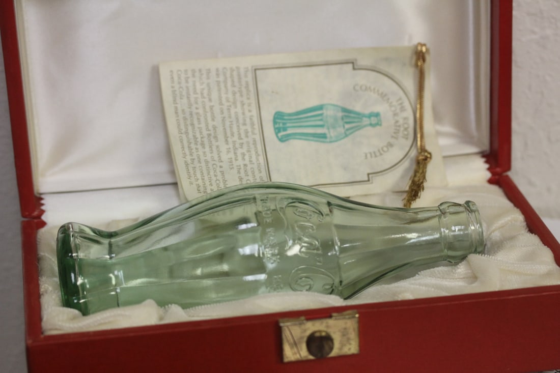 Very Rare Commemorative Coca Cola Bottle: 1915-1965 50th Anniversary - with original box - overall= 9 1/2" across