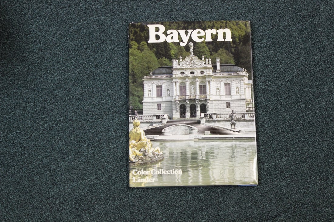 Bayern Color Collection - Hardcover Book: with dustjacket