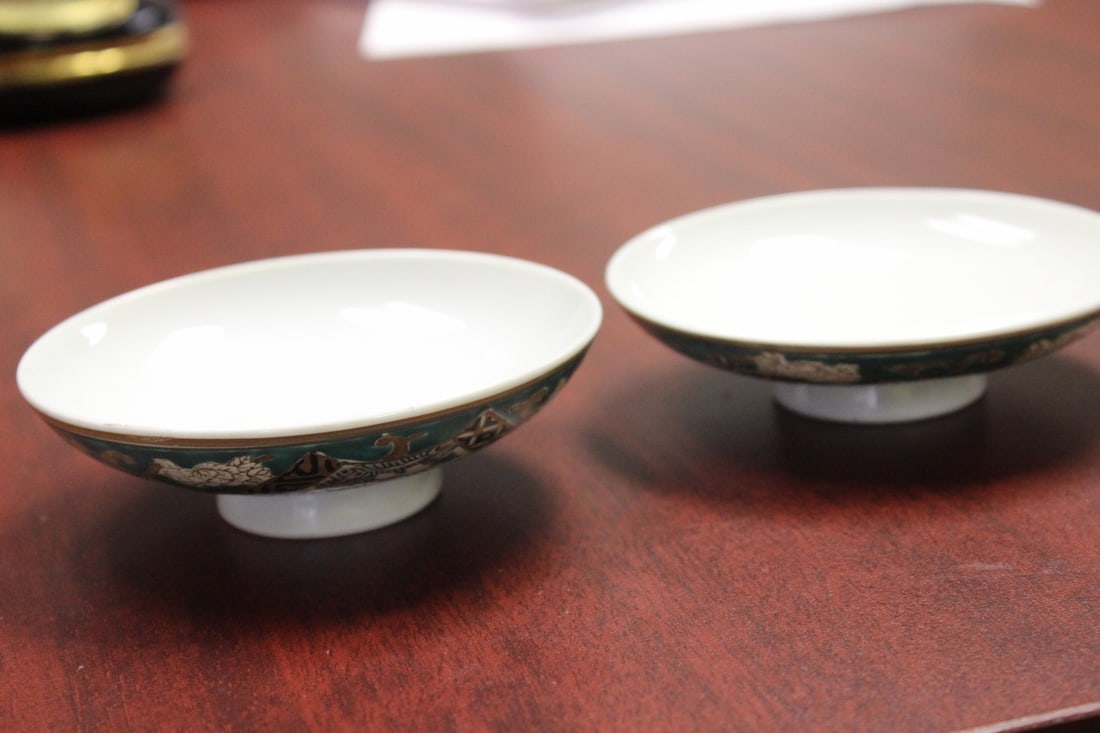 Lot of Two Japanese Sauce Dishes: each 4 1/2" in diameter