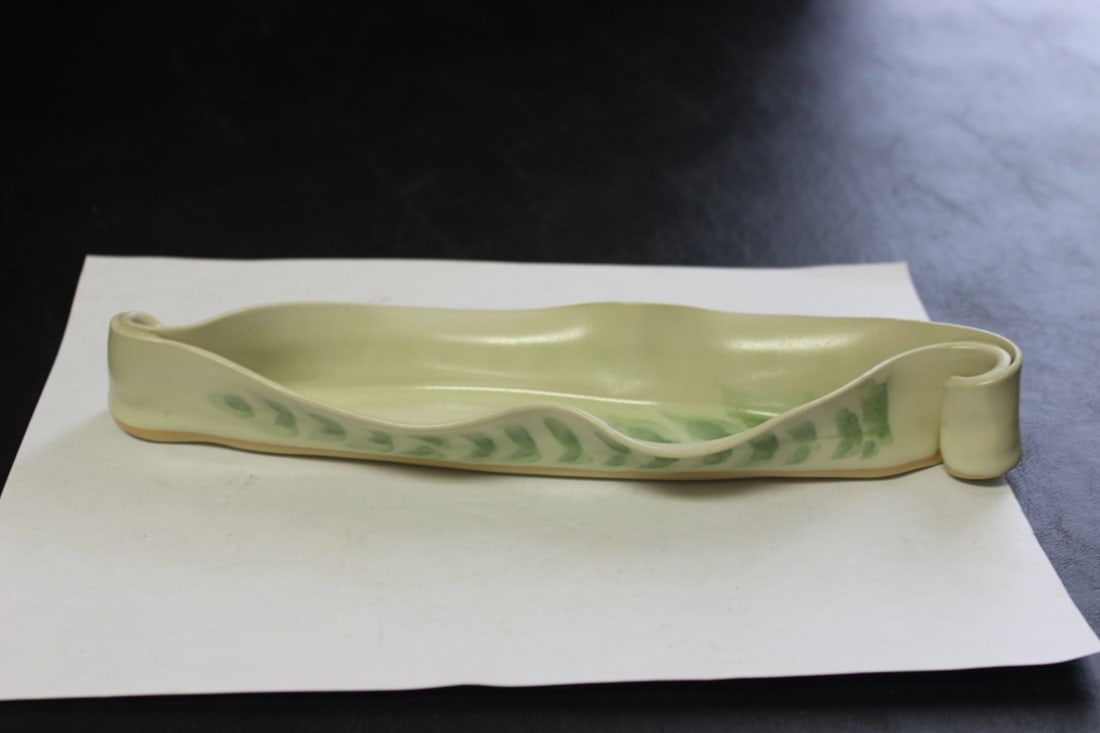 A Hilborn Pottery Dish: Signed - 10 inches long