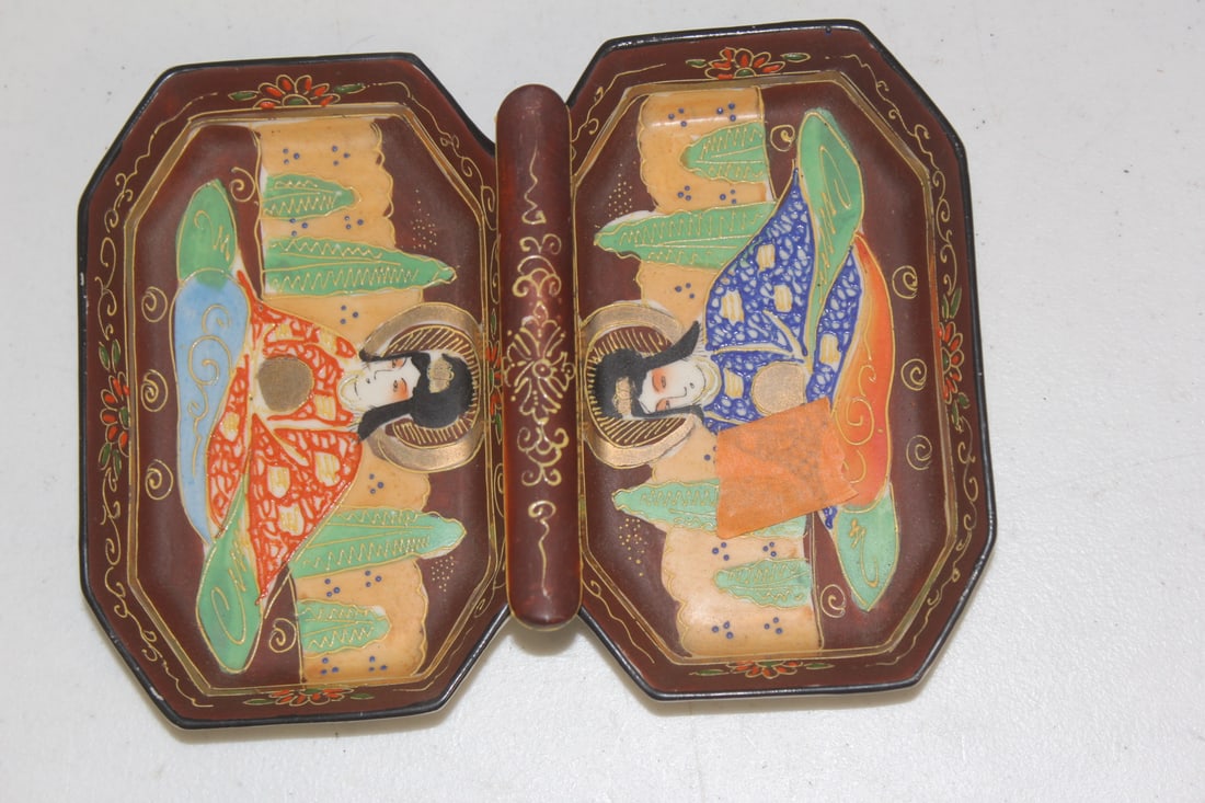 Japanese Satsuma Trinket Dishes: 6 1/4" x 8"