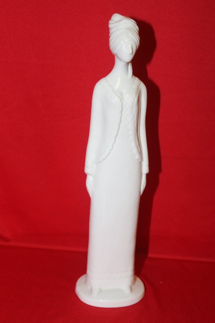 Diana by Pauline Shore - Spode Bone China: 11 inches tall