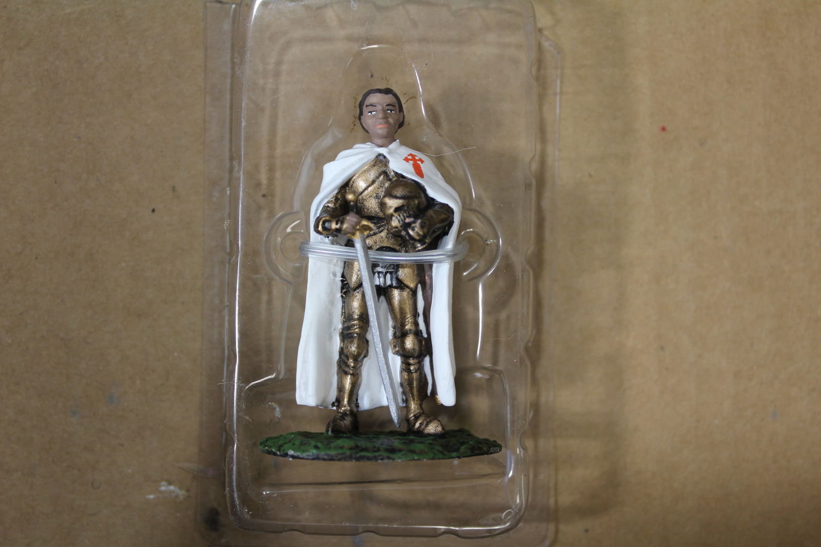 DeAgostini Lead Soldier Figurine: seal came off