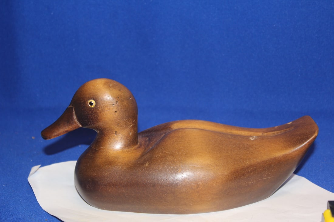 Wooden Duck Decoy: 9 inches across