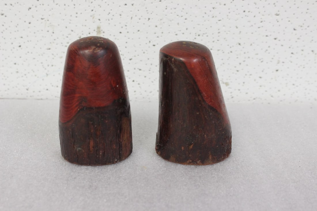 Pair of Wooden Salt and Pepper Shakers: 4" tall