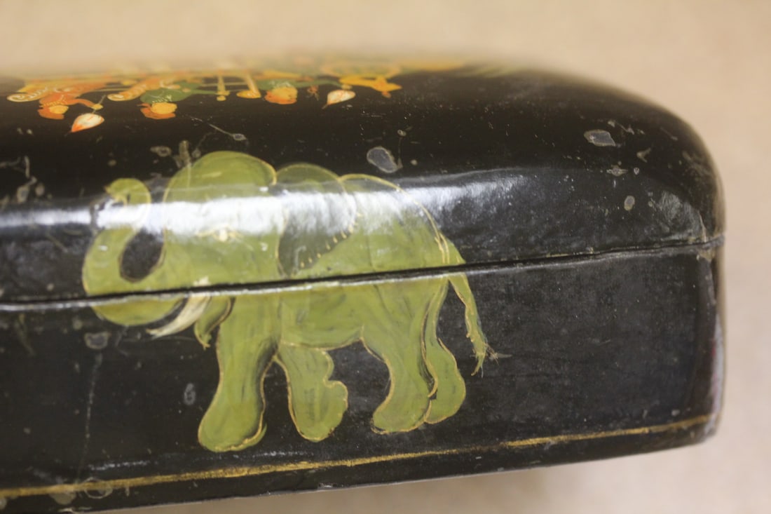 Vintage Lacquer Box - 4