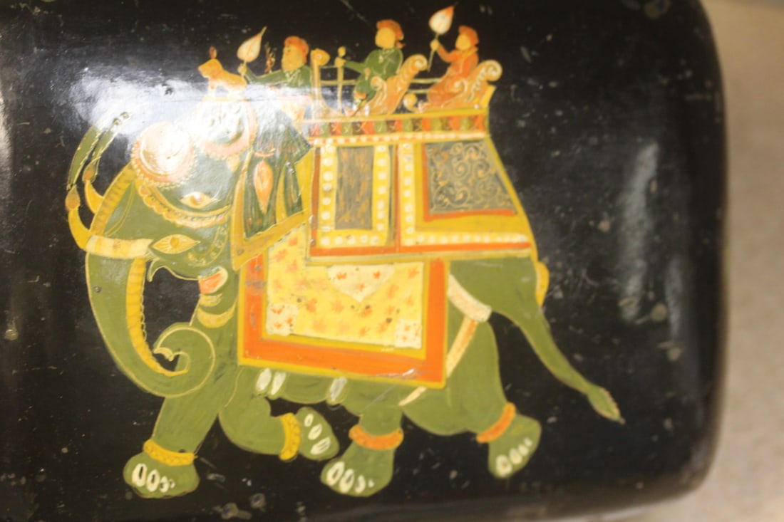 Vintage Lacquer Box - 5