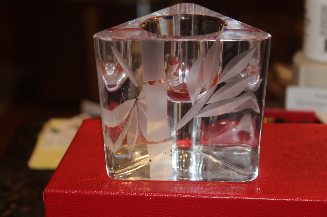 Etched Glass Candle Holder: oriental motief - 3 1/4" tall