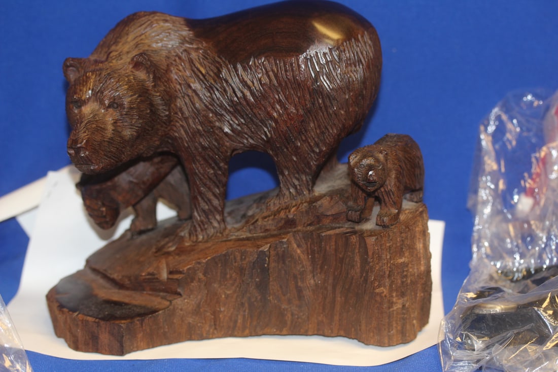 Carved Exotic Wood Bear with Cub: looks like carved from one single piece of wood - 9 inches across
