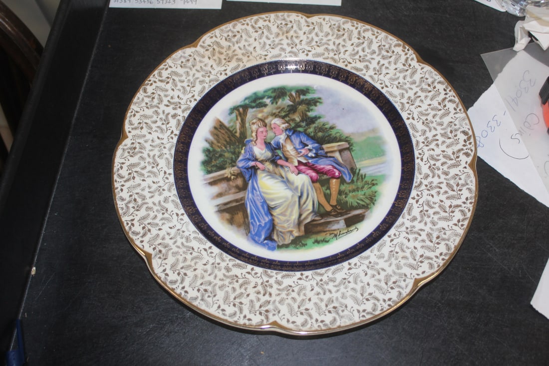 Ascott Pottery Service Plate, England: 10 3/4" in diameter