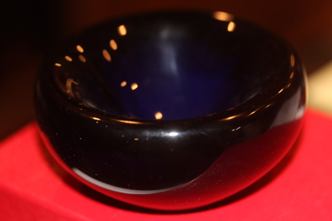 Signed Nourot Art Glass Bowl: Michael Nourot 3 3/4" in diameter