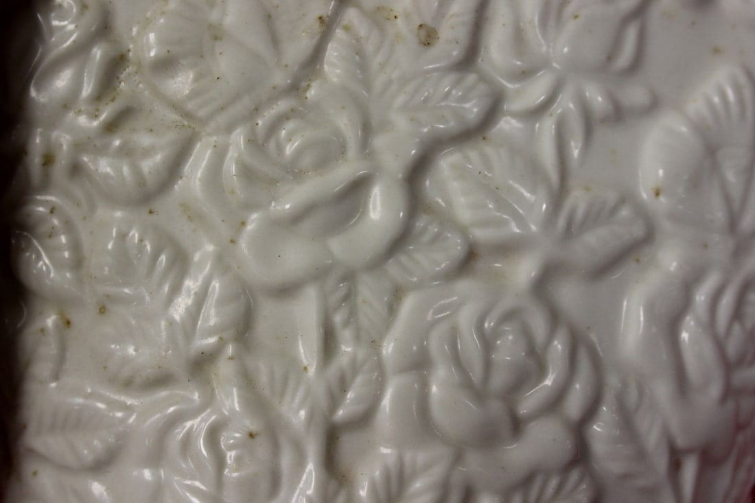 A Ceramic Basket - 6