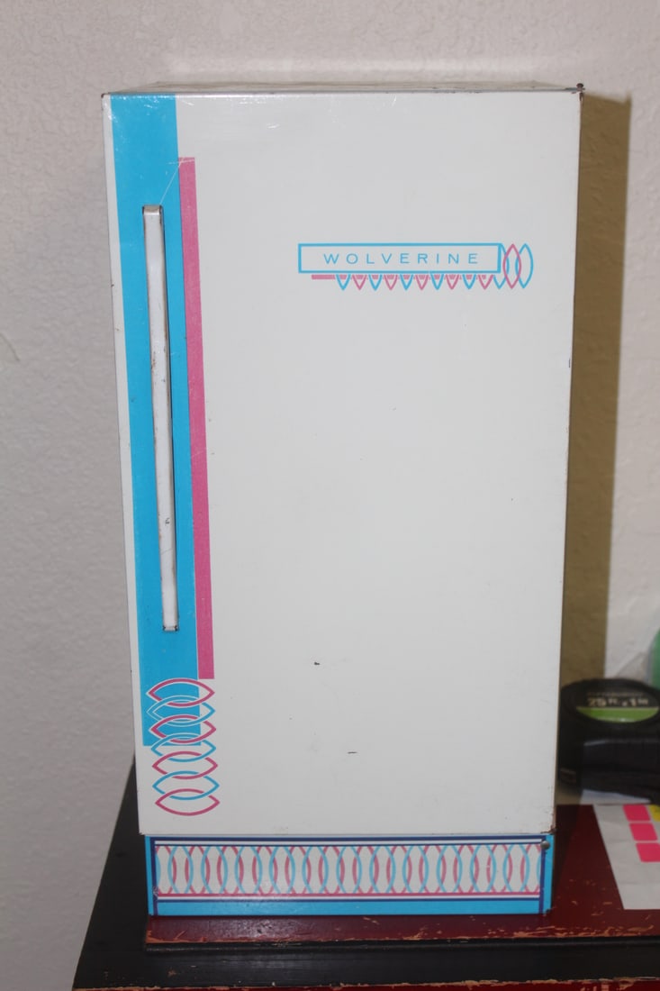 1960's Wolverine Tin Toy Refrigerator: 15 1/8" tall