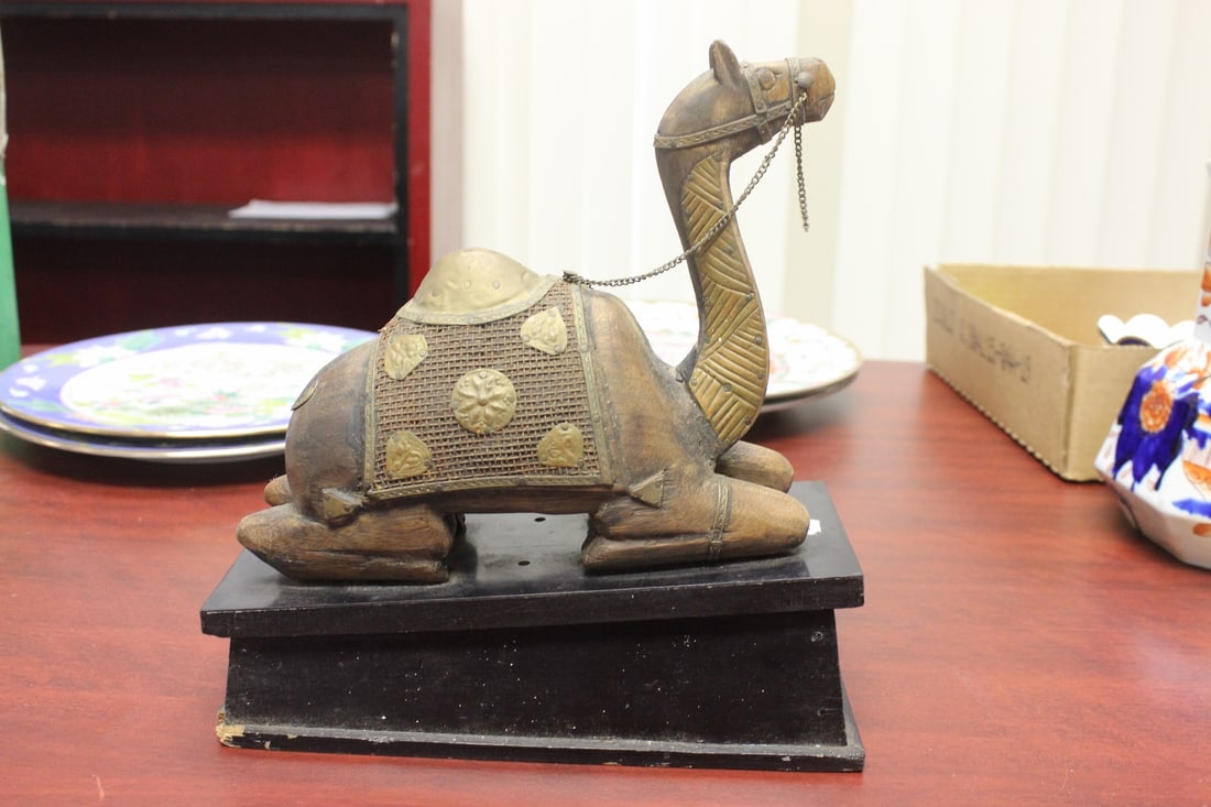 A Decorative Wood Camel: Please note: chain broke off - 9 inches long