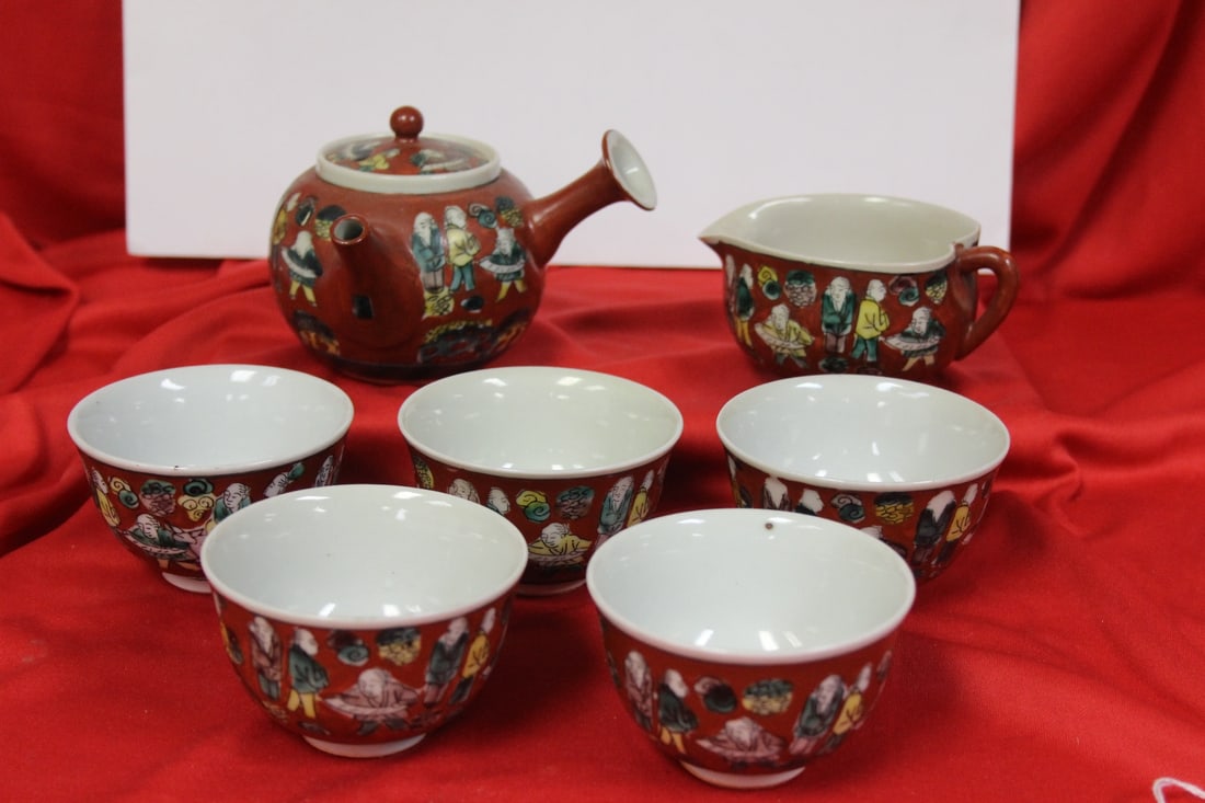 A Chinese/Japanese Tea Set: 7 pieces total - looks to be old