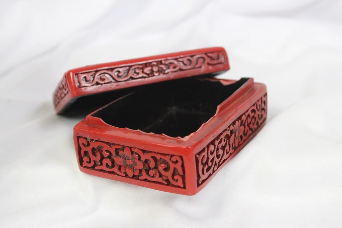 A Cinnabar Style Box - 3