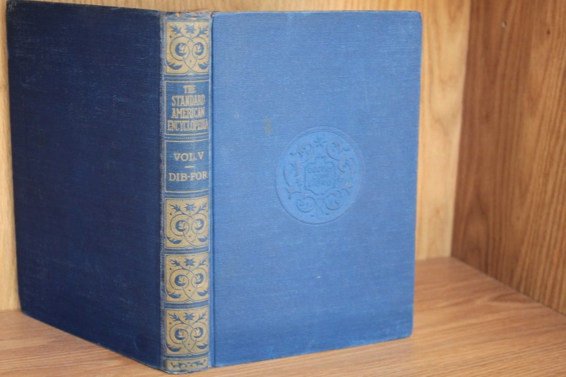 The Standard American Encyclopedia - Volume 5 - 3