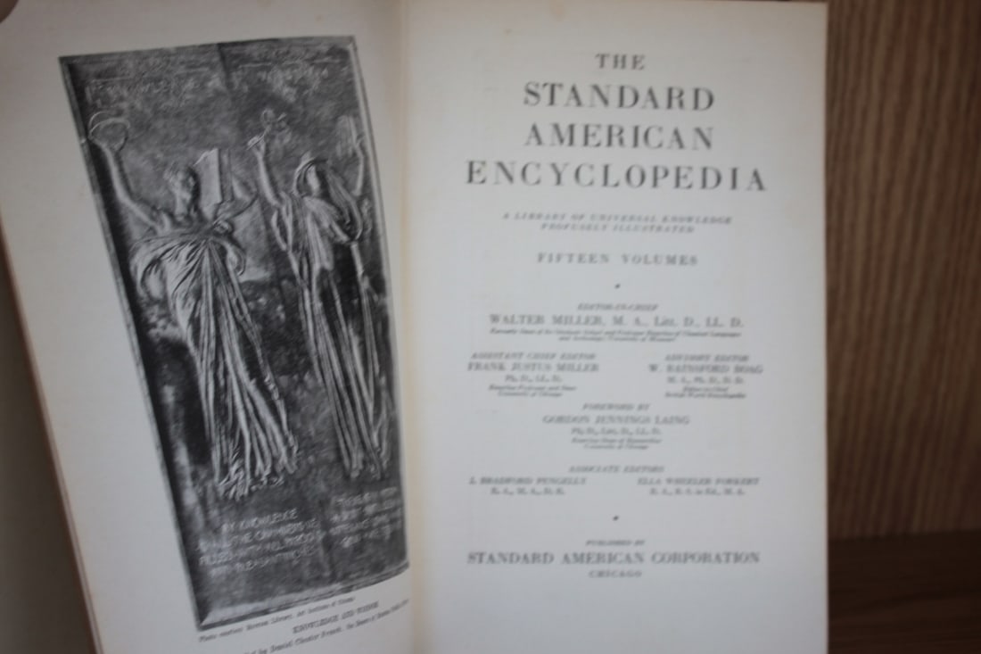 The Standard American Encyclopedia - Volume 14.: Hardcover - condition as shown on photos