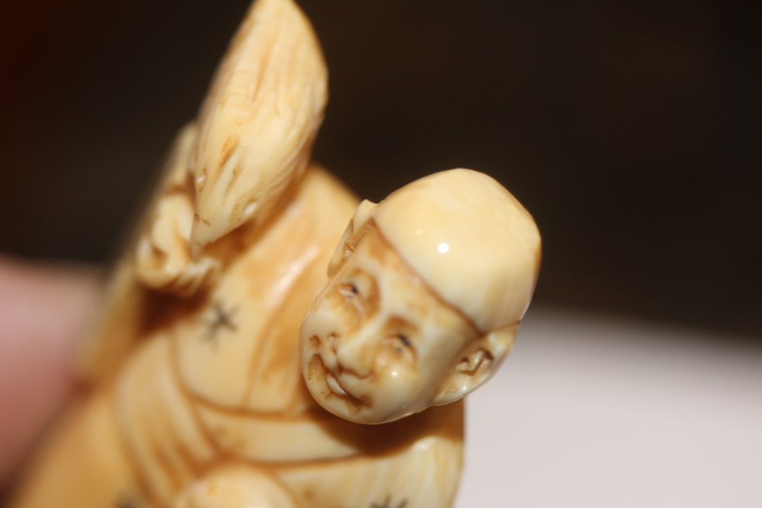 Signed Japanese Bone Netsuke - 6