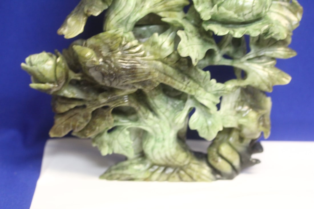 Large Jade/Jadeite Urn - 2