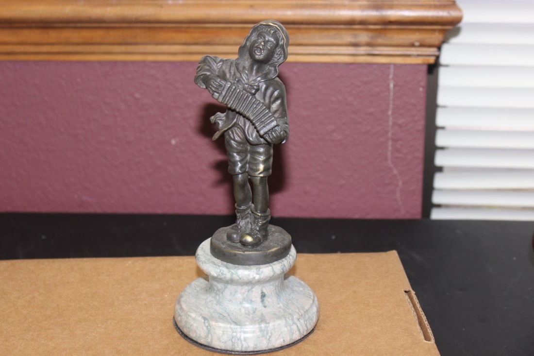 A Decorative Bronze/Metal Statue on Marble Base: 8 1/2" tall