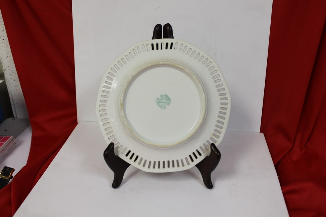 A Portrait Plate - 3