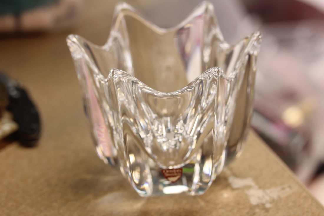 Signed Orrefors Bowl: 4" tall