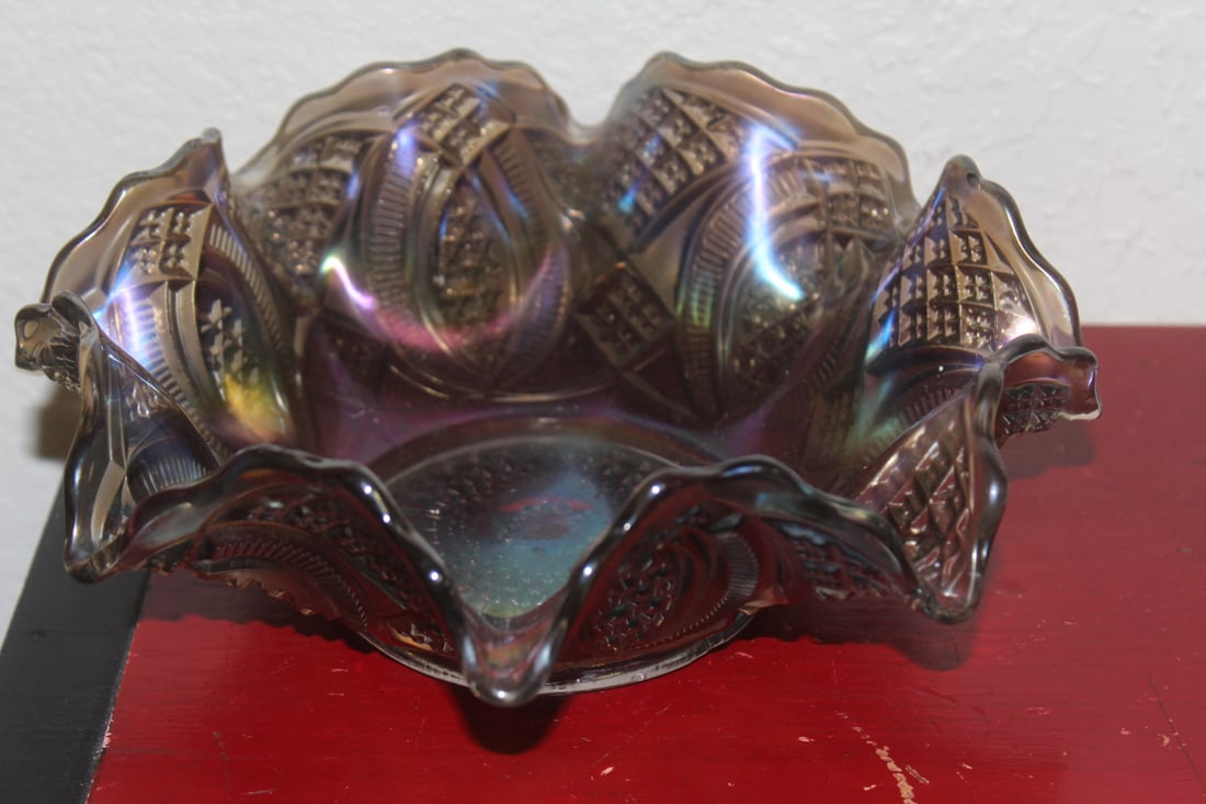 Carnival Glass Bowl: 9" in diameter