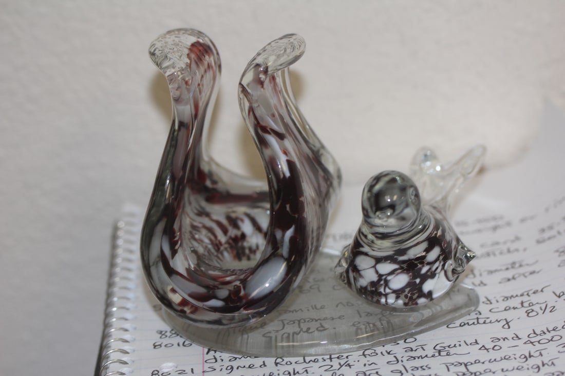 Art Glass Napkin Holder: with bird - 4 1/8" tall