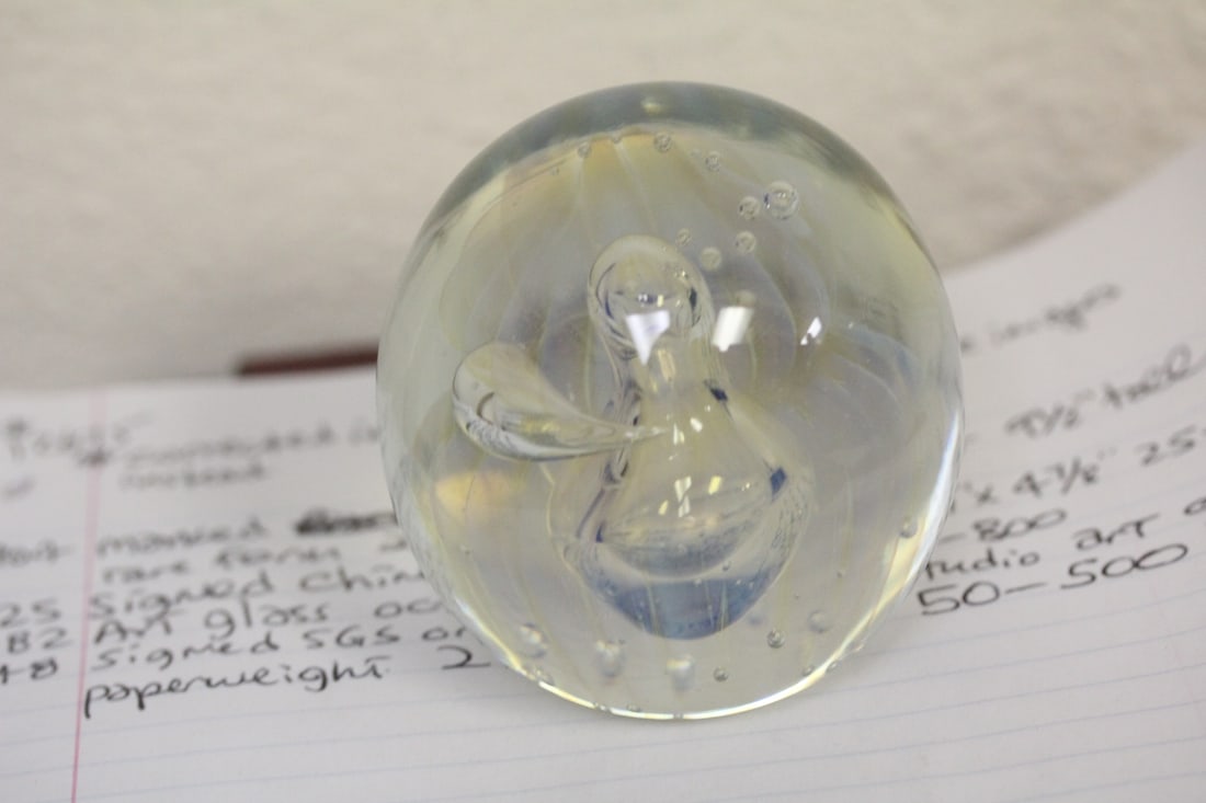 Signed Eicholt Art Glass Paperweight: 3 inches tall