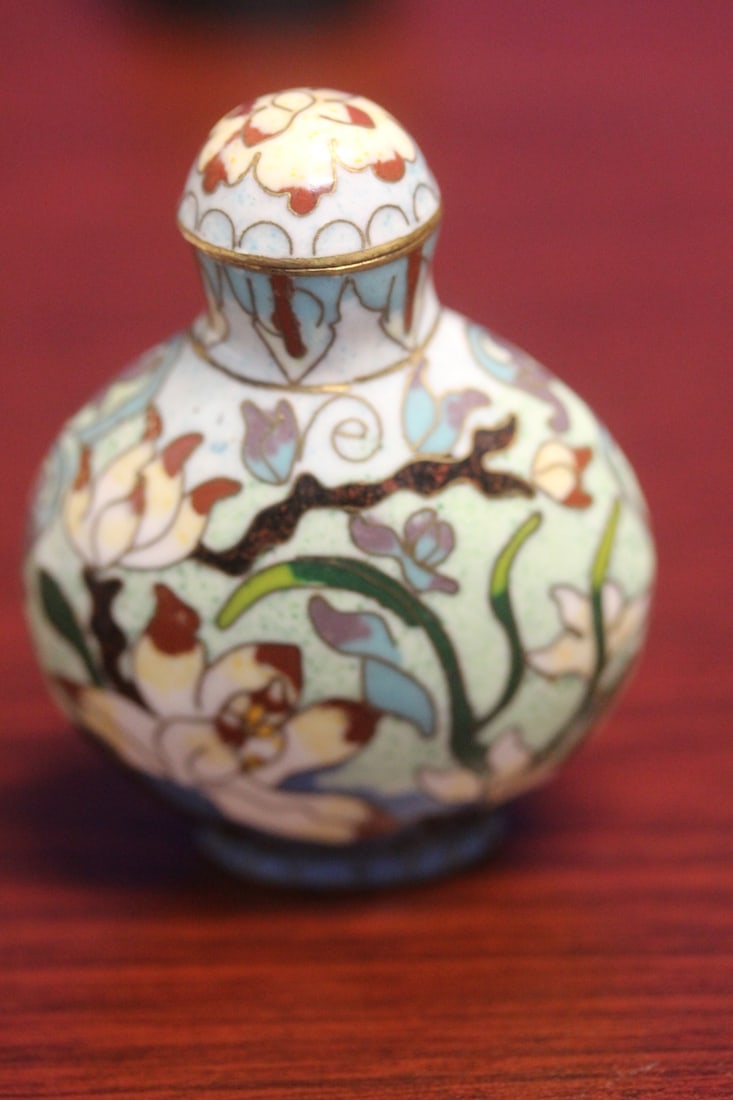 A Vintage Chinese Cloisonne Snuff Bottle: 2 3/4" tall each