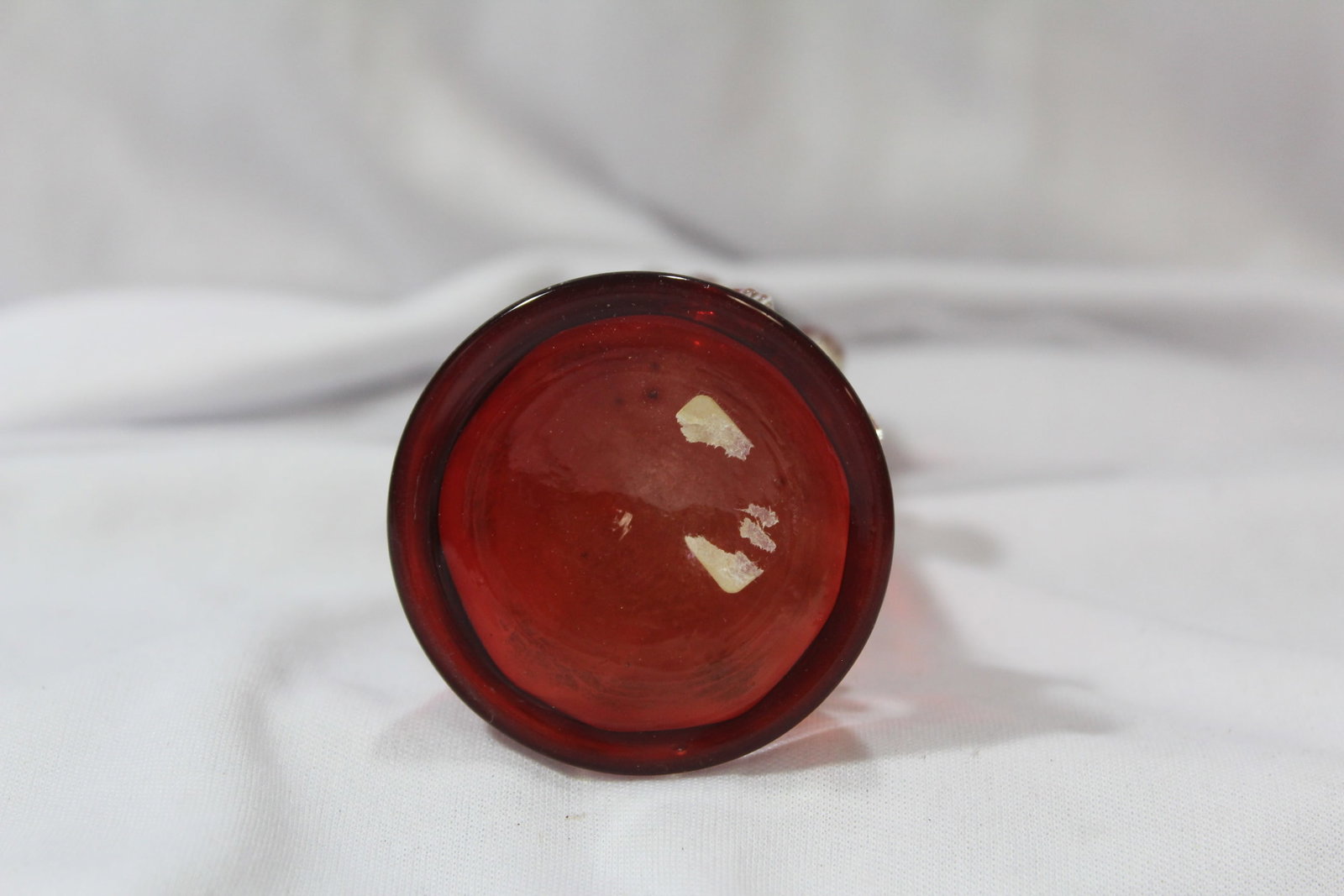 A Ruby Red Glass Vase - 3
