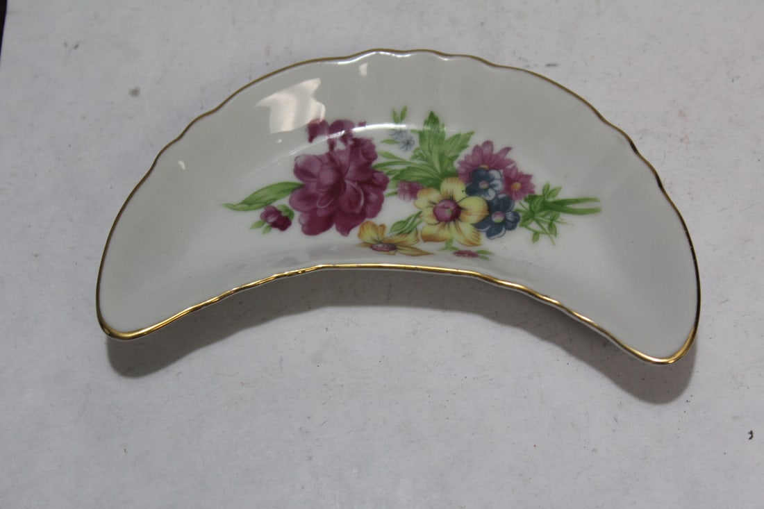 A Small Japanese Half Moon Vegetable Dish: 6 3/8" across