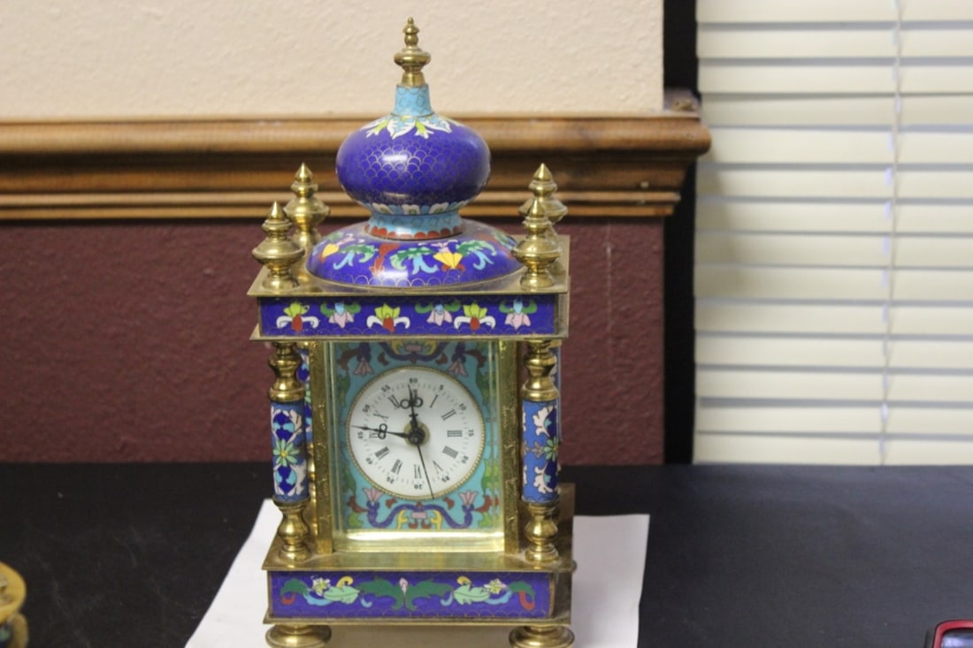 A Chinese Quartz Cloisonne Clock (1 of 10)