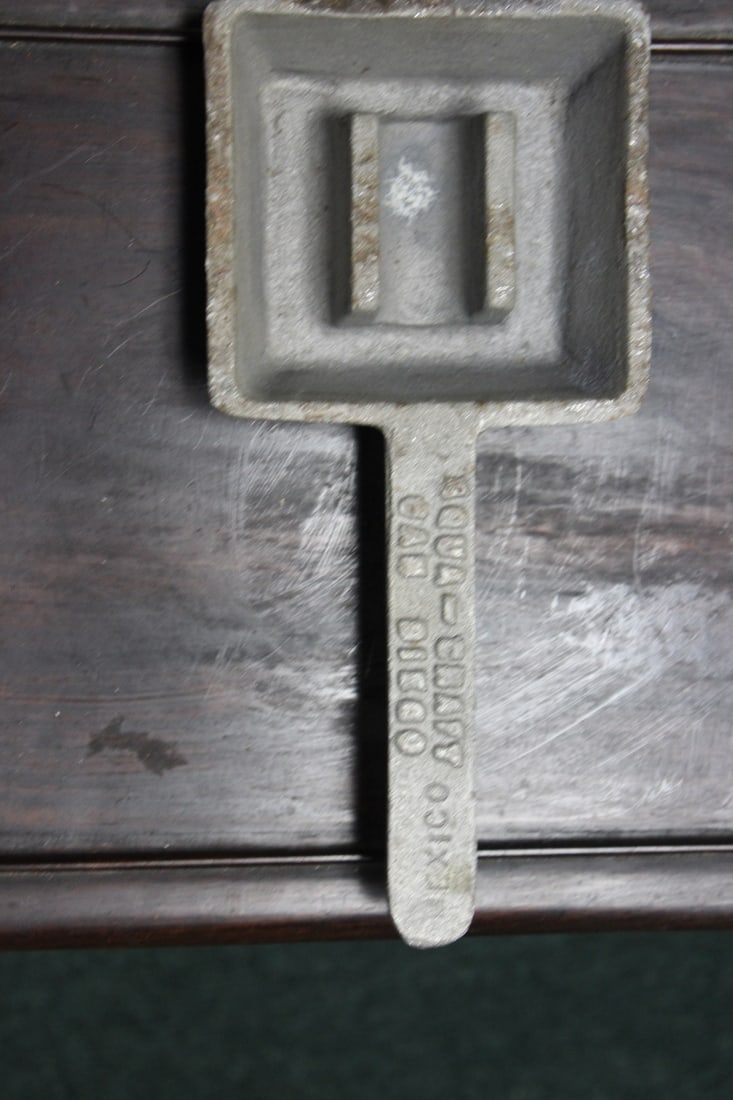 A Vintage Cast Aluminum Mold?: 9" long