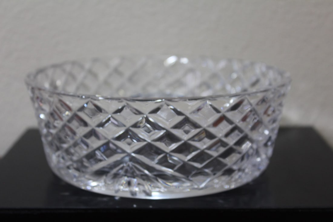 A Signed Galway Luxury Pet Bowl: 7 5/8" in diameter - nice crystal