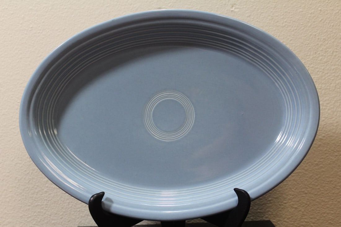 A Fieasta Oval Platter: 13 1/2" across