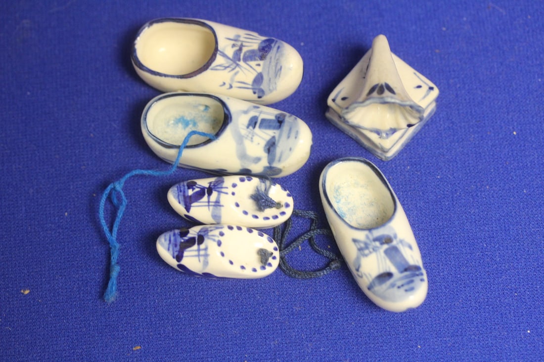 Lot of 6 Miniature Delft Items: as shown