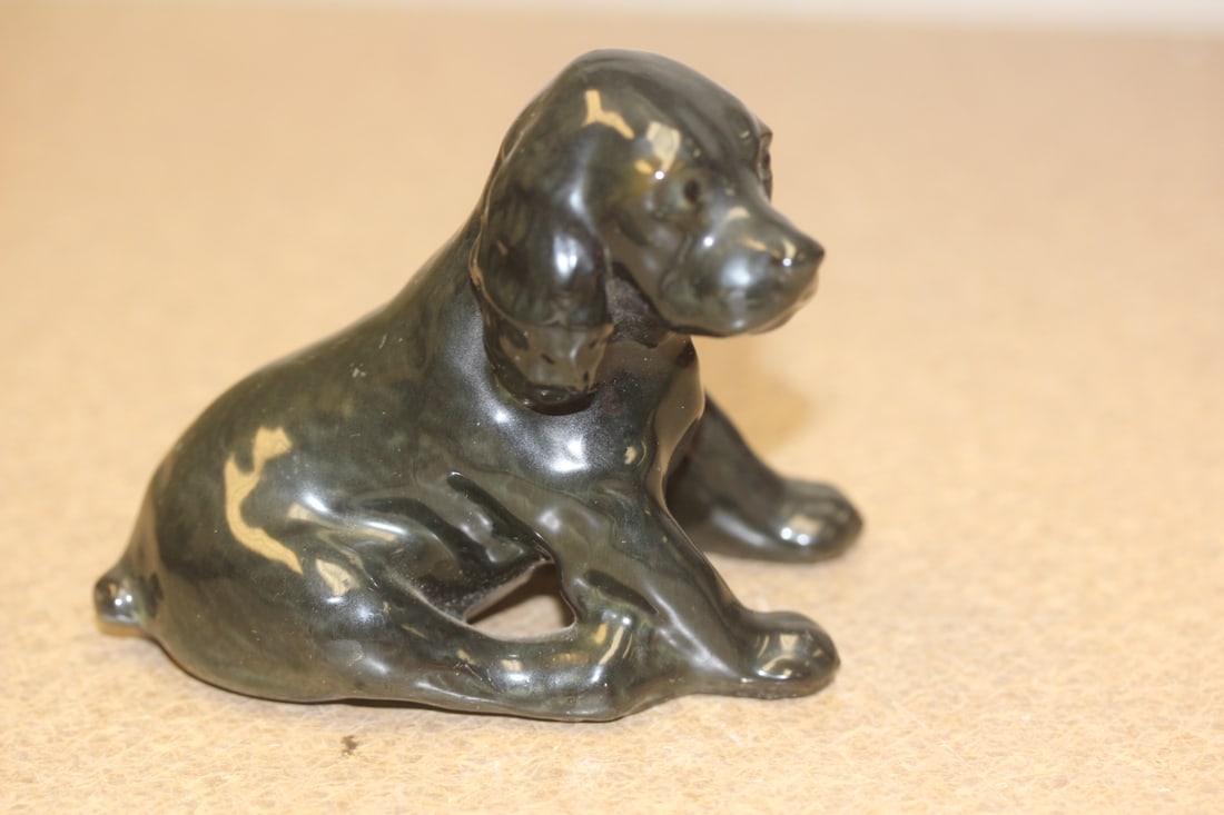 Mortens Studio Solid Ceramic dog: 3" tall