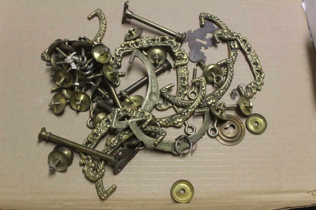 A Lot of Bronze Handles, Accessories etc: they are old - as shown