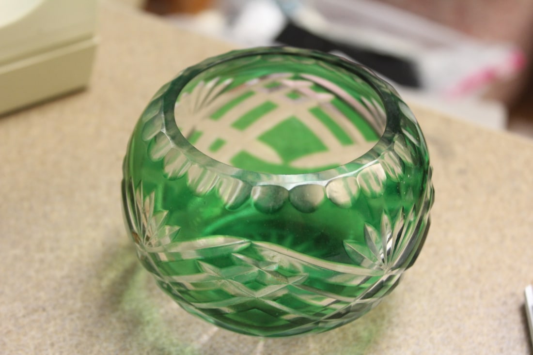 Small Cut Glass Green Bowl: 3 1/2" in diameter