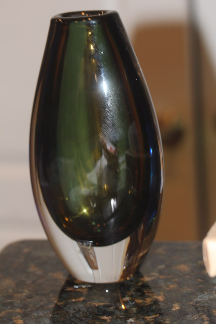 Kosta Boda Lindebrand Art Glass Vase: signed and numbered - mid century modern style vase - 7 5/8" tall