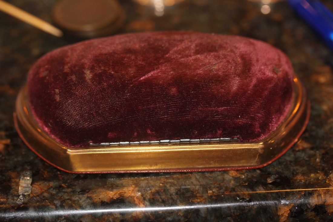 Longville Watch Box: empty - art deco period - 5 inches across