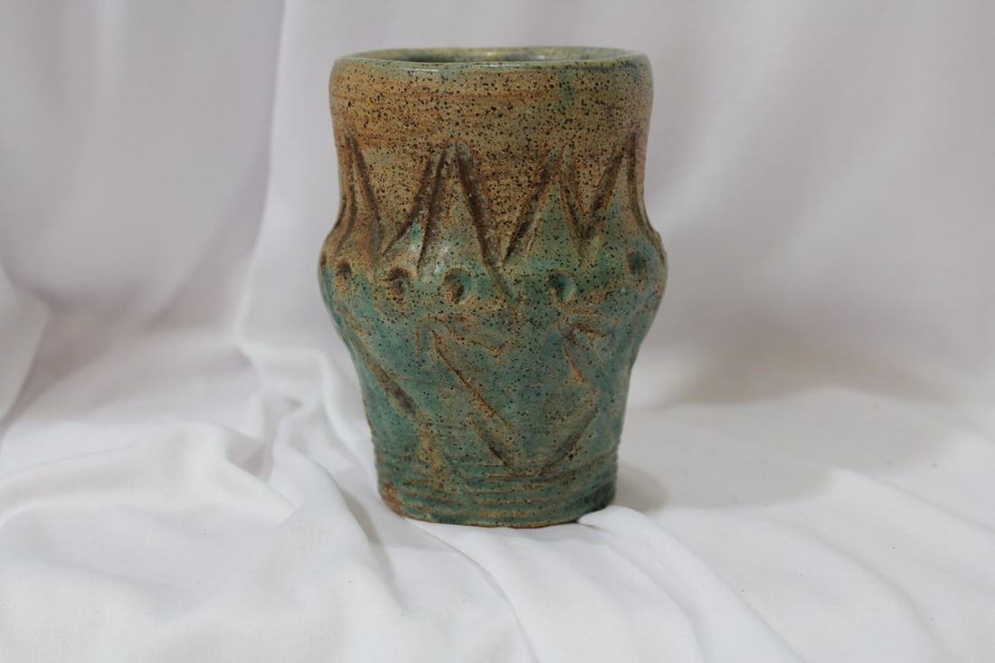 A Signed Art Pottery Cup: 4 1/2" tall