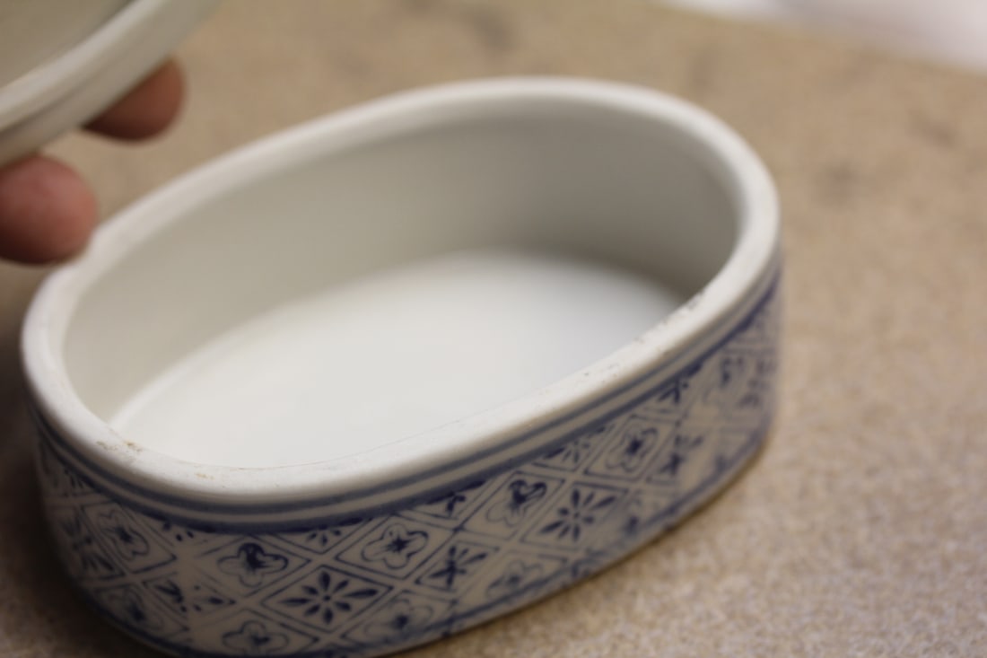 Signed Chinese Ceramic Box - 6