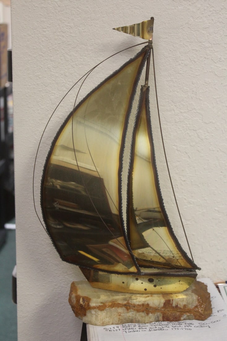 DeMott Sail Boat: 16 1/4" tall