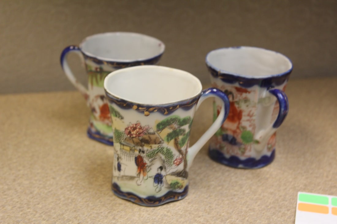 Lot of 3 Kutani Geisha Girl Cups: tallest= 2 3/4"