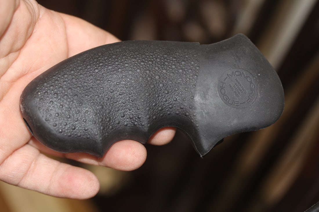 Rubber Pistol Grip: as shown